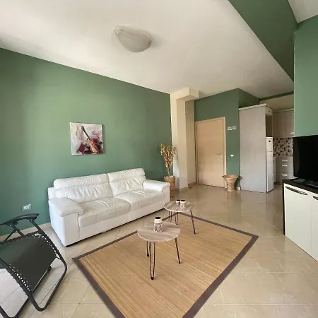Ola 2 * Sarandë